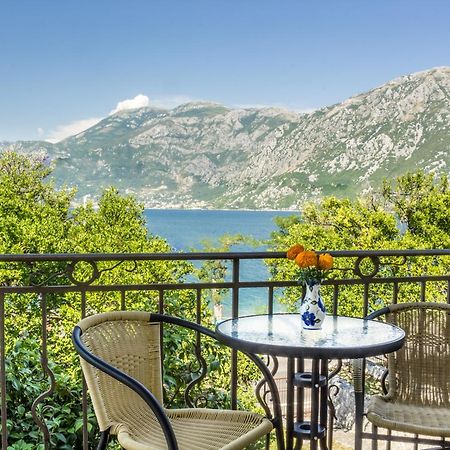 Apartmani Stanovcic Donji Morinj Exteriör bild