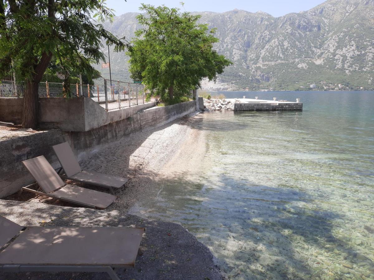 Apartmani Stanovcic Donji Morinj Exteriör bild