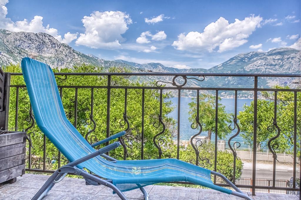 Apartmani Stanovcic Donji Morinj Exteriör bild