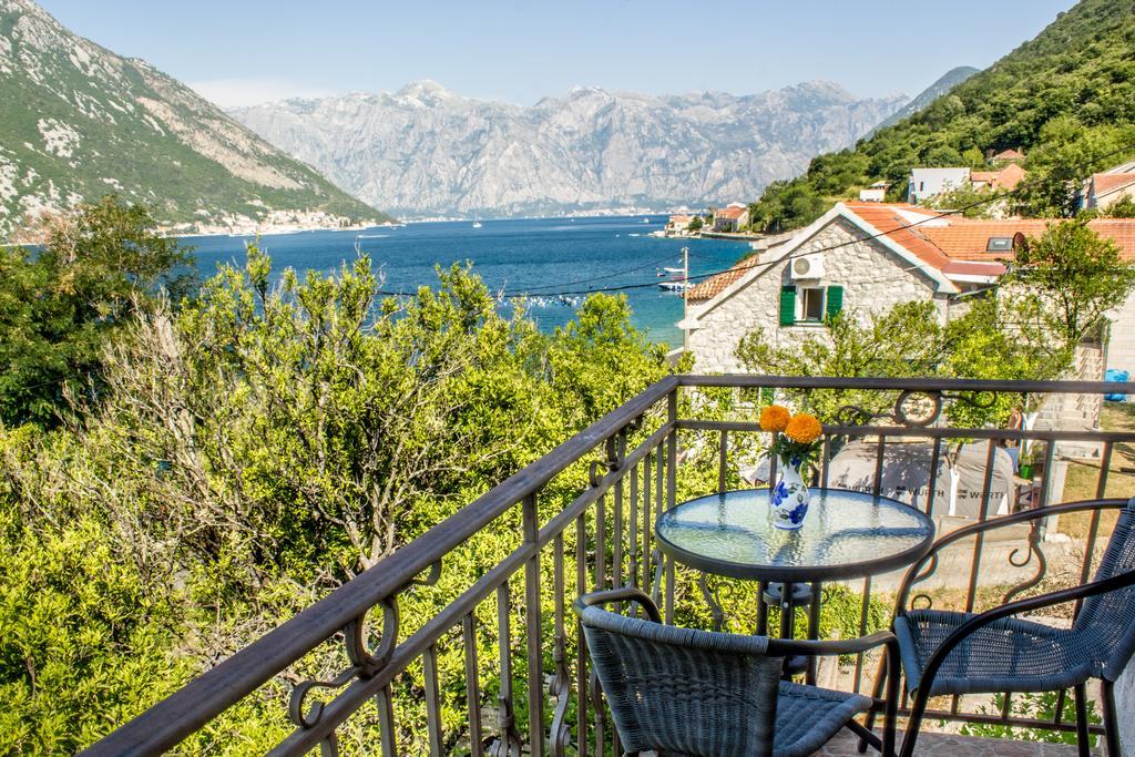 Apartmani Stanovcic Donji Morinj Exteriör bild